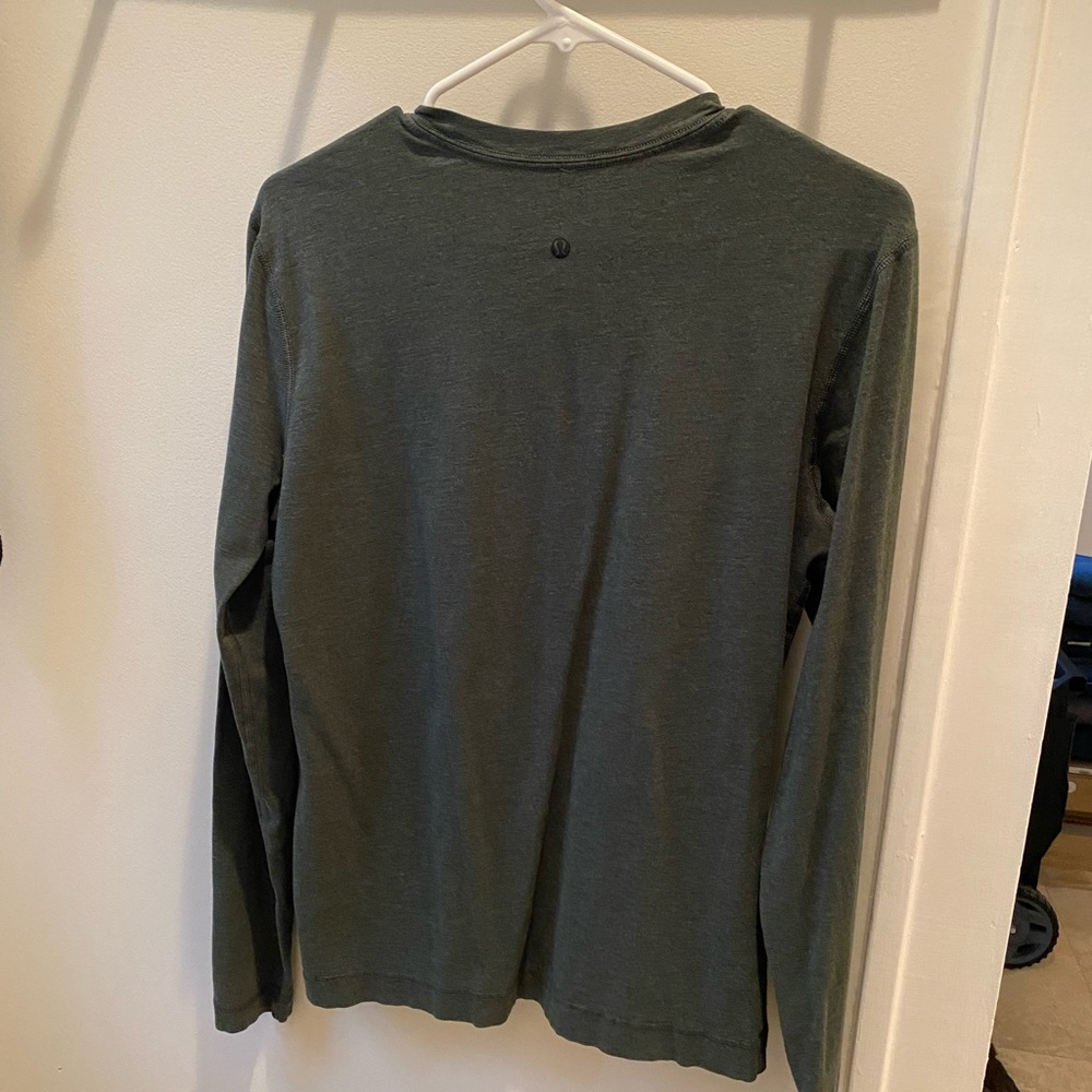 Lululemon 5 Year Basic V Long Sleeve - image 3